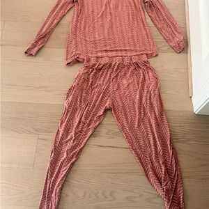 Kyte BABY Women’s Dusty Rose Herringbone Jogger Set